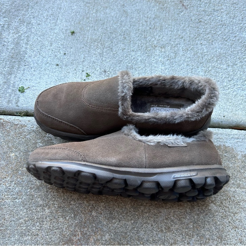 Women’s New Skechers Slippers